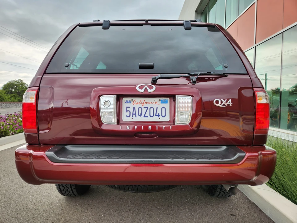 2002 Infiniti QX4 - Image 19 of 31