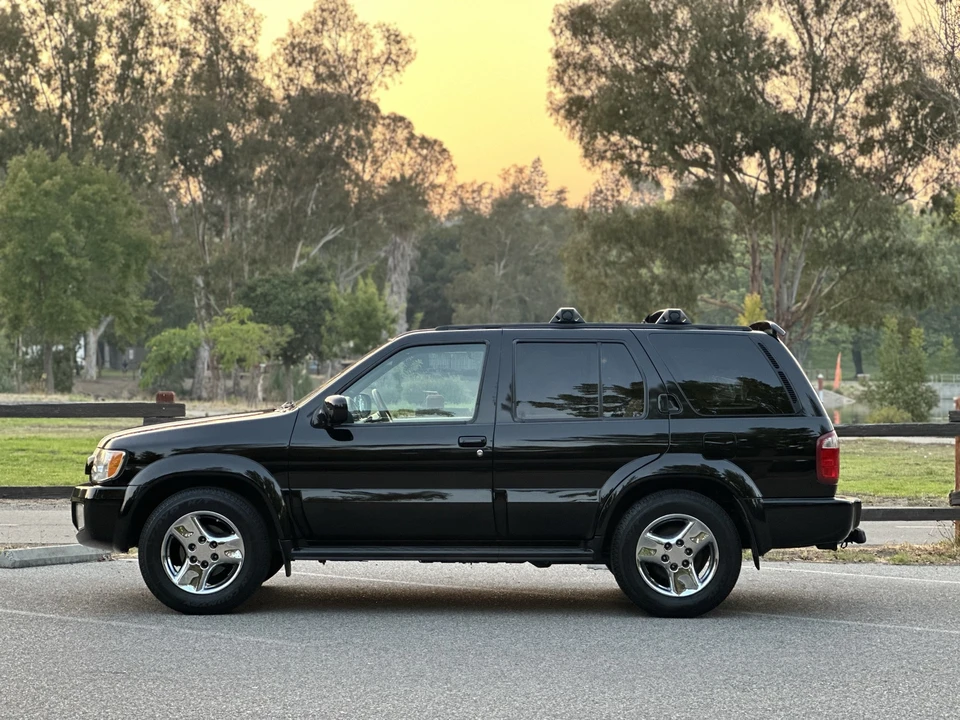 2002 Infiniti QX4 - Image 9 of 31