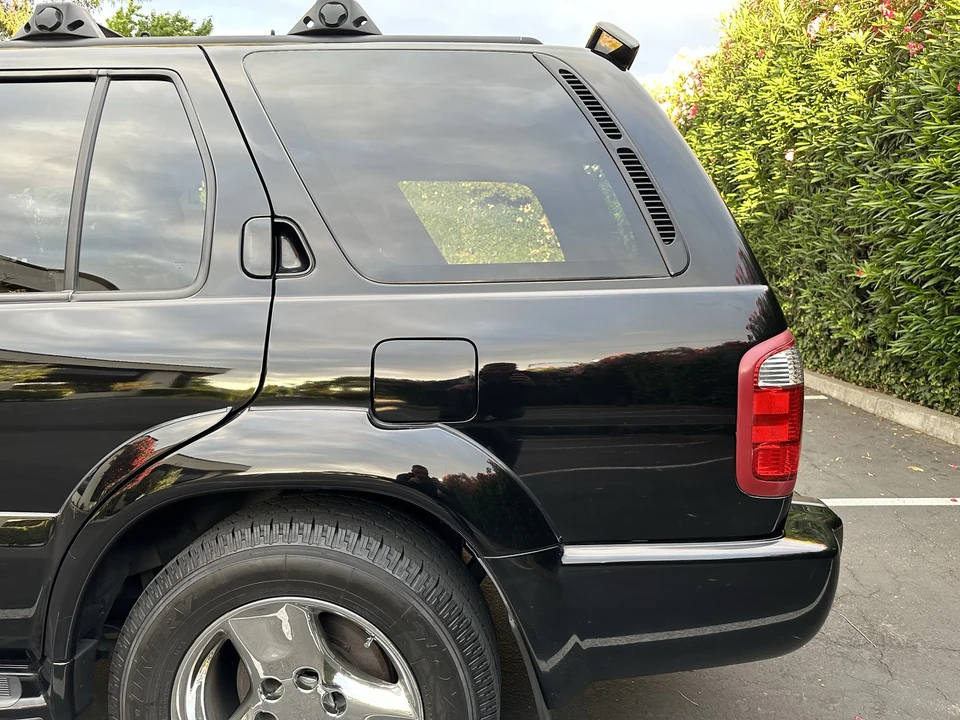 2002 Infiniti QX4 - Image 25 of 31