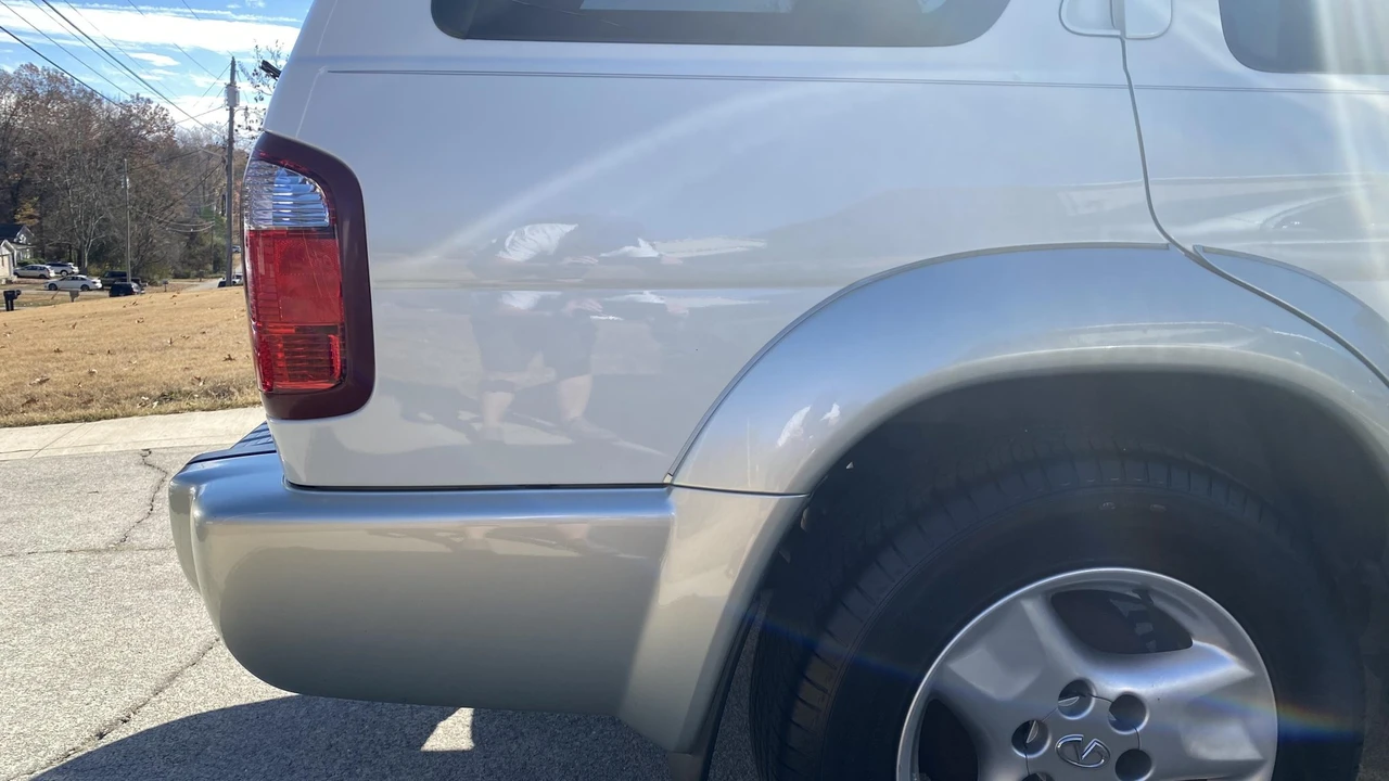 2002 Infiniti QX4 - Image 26 of 31