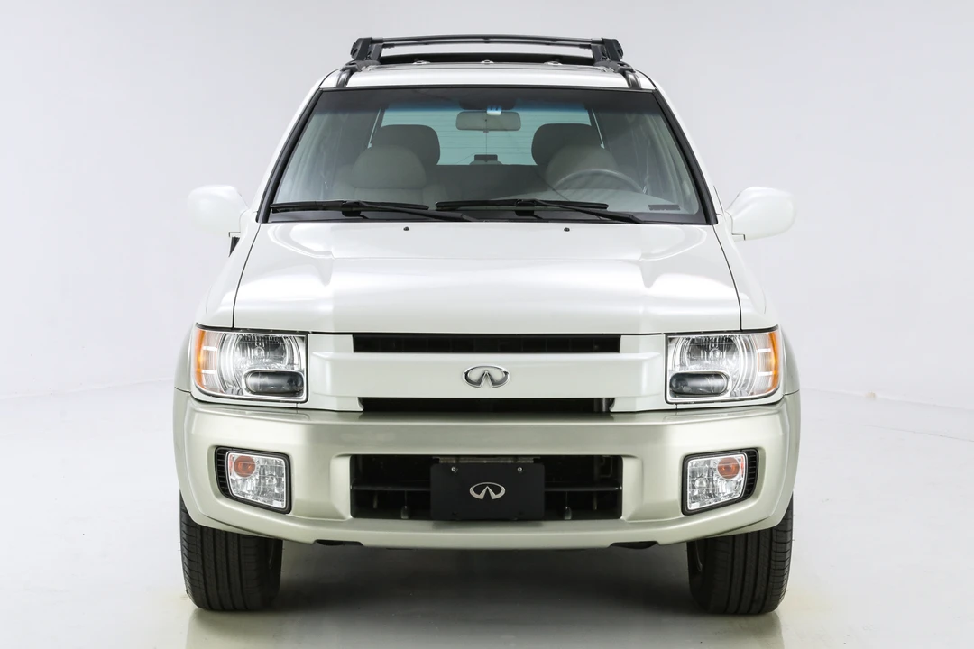 2002 Infiniti QX4 - Image 2 of 31