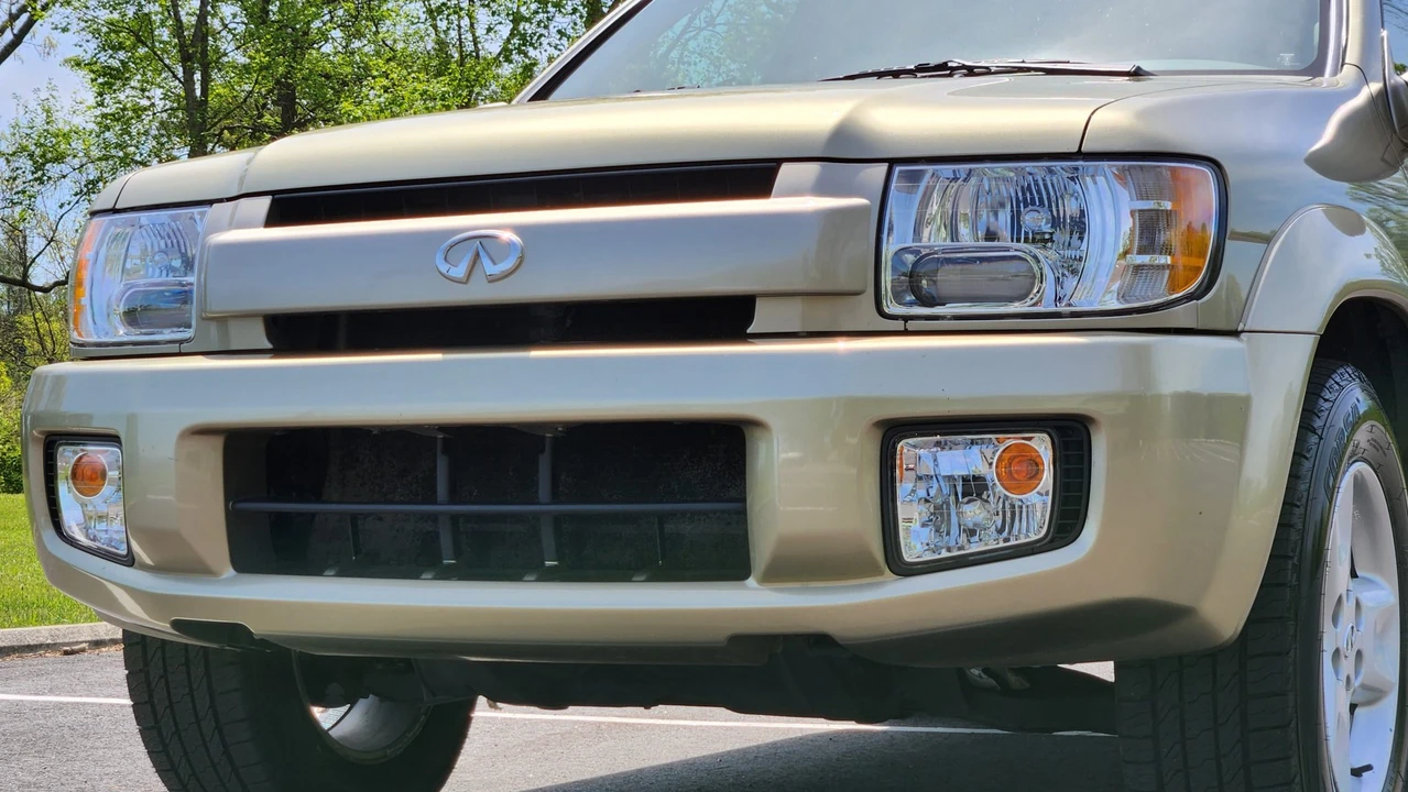 2002 Infiniti QX4 - Image 28 of 31