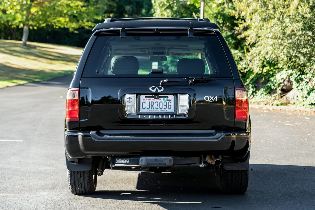 2002 Infiniti QX4 - Image 6 of 31