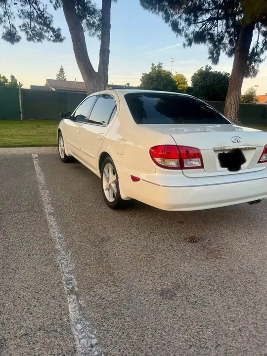 2002 Infiniti G/Q40 - Image 2 of 7