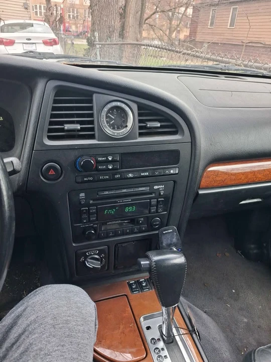2002 Infiniti QX4 - Image 12 of 12