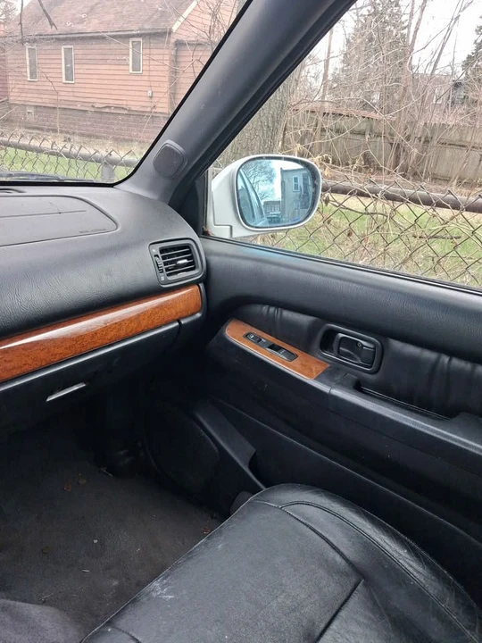 2002 Infiniti QX4 - Image 11 of 12