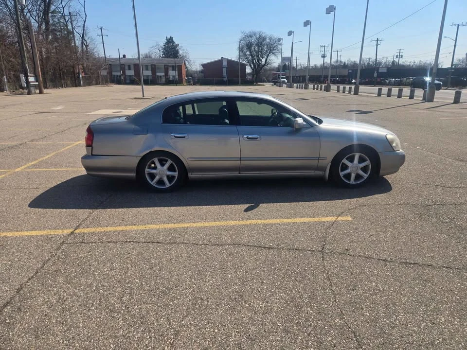 2002 Infiniti Q45 3rd Gen - Image 5 of 9