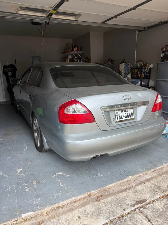 2002 Infiniti Q45 3rd Gen - Image 2 of 5