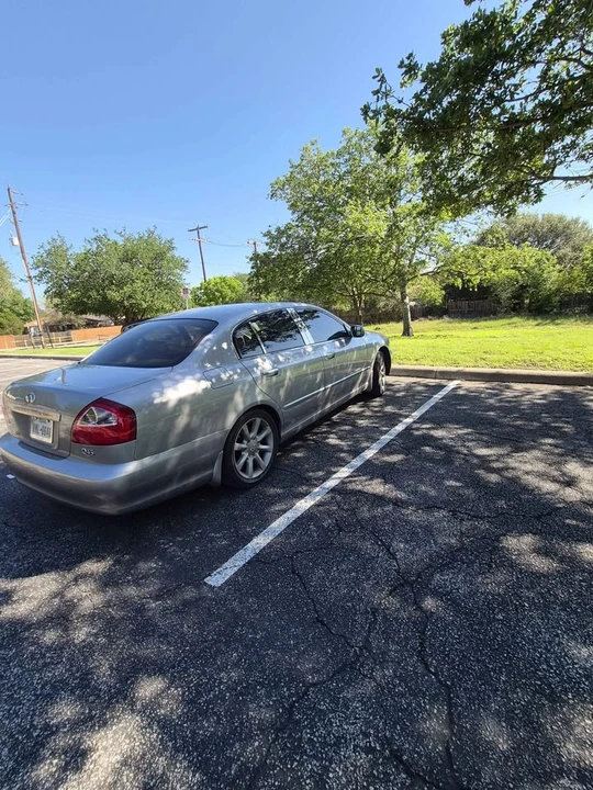 2002 Infiniti Q45 3rd Gen - Image 2 of 8