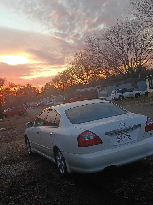 2002 Infiniti Q45 3rd Gen - Image 3 of 14
