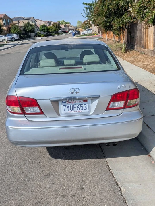 2002 Infiniti QX30 - Image 6 of 6