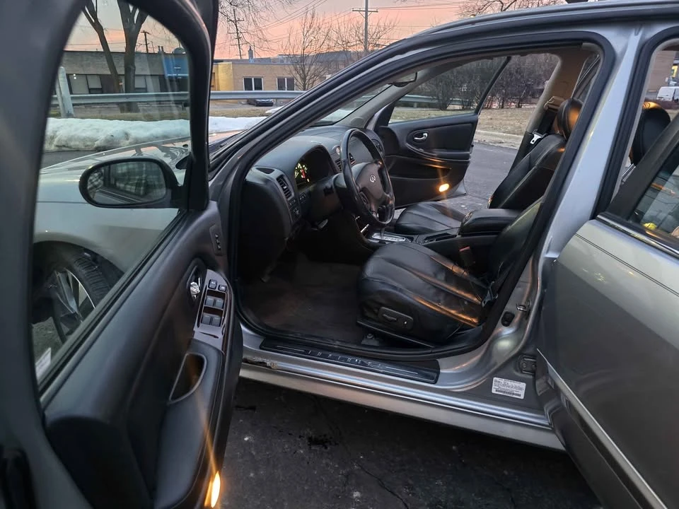 2002 Infiniti QX30 - Image 13 of 17