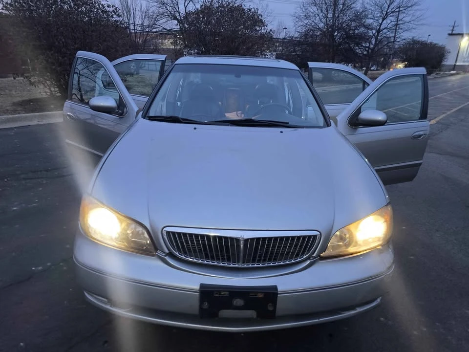2002 Infiniti QX30 - Image 12 of 17