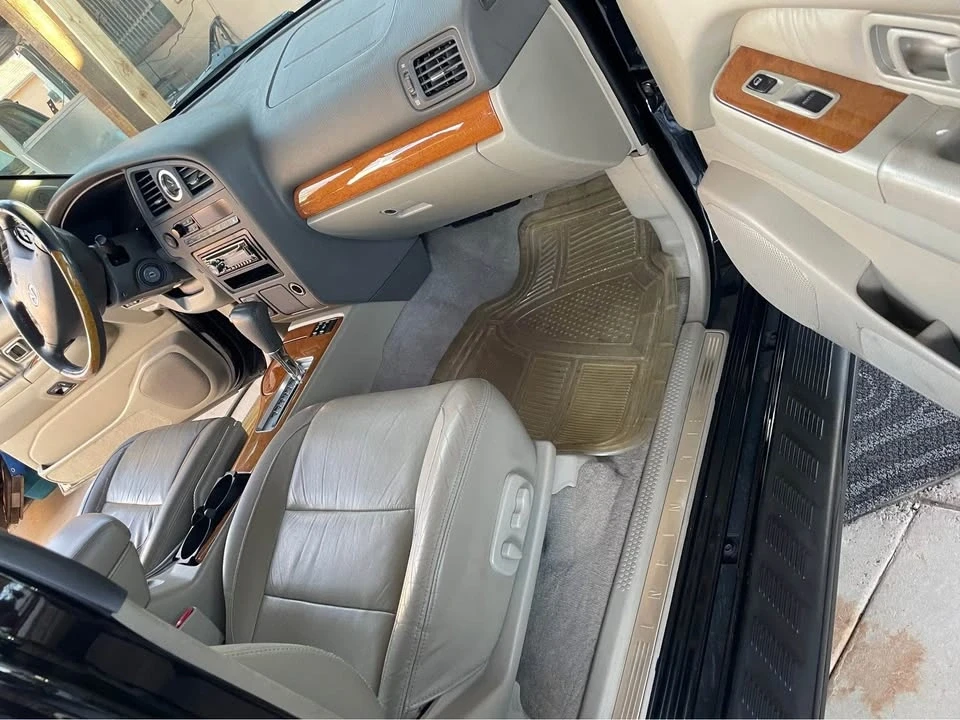 2002 Infiniti QX4 - Image 6 of 14