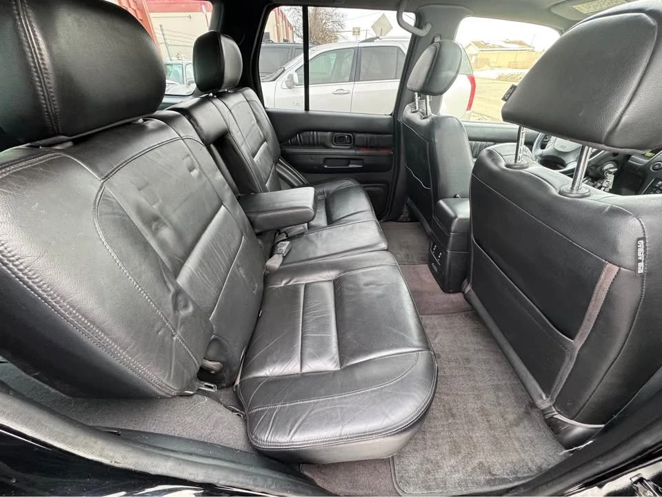 2002 Infiniti QX4 - Image 17 of 18
