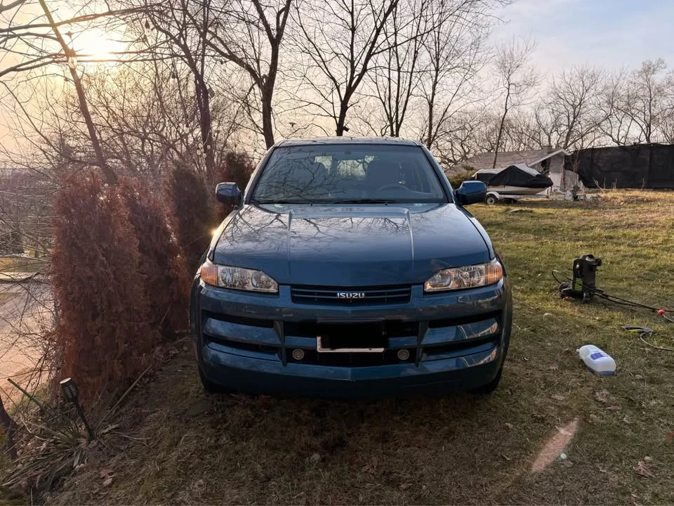 2002 Isuzu - Image 7 of 15