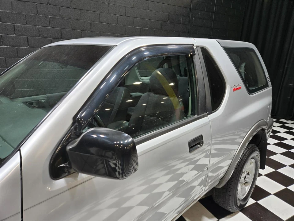 2002 Isuzu Rodeo - Image 22 of 31