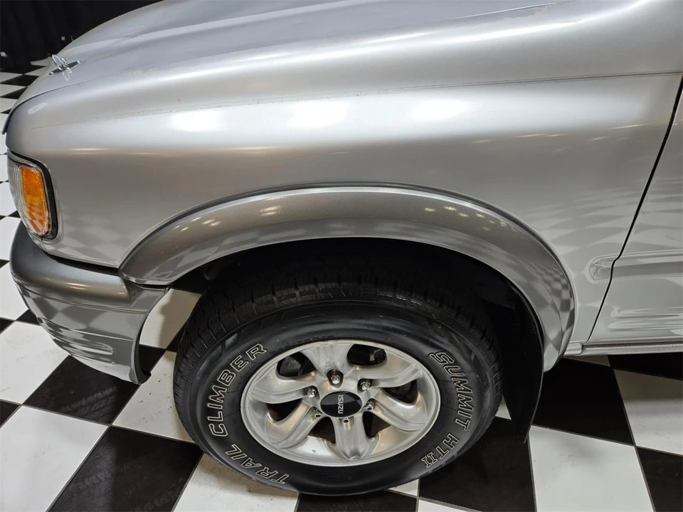 2002 Isuzu Rodeo - Image 19 of 31