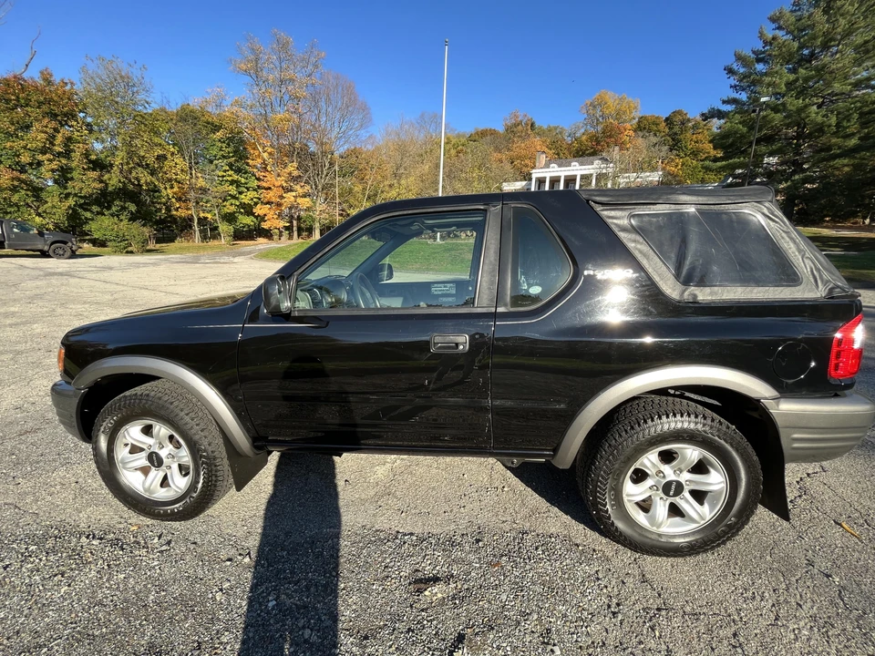 2002 Isuzu Rodeo - Image 8 of 29