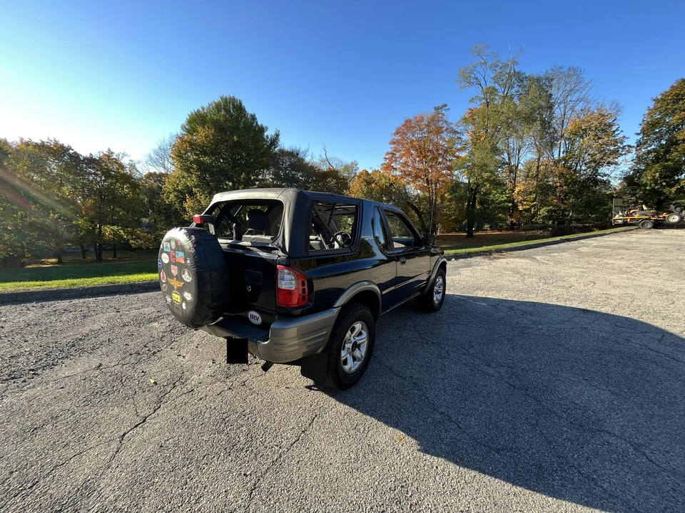 2002 Isuzu Rodeo - Image 15 of 29