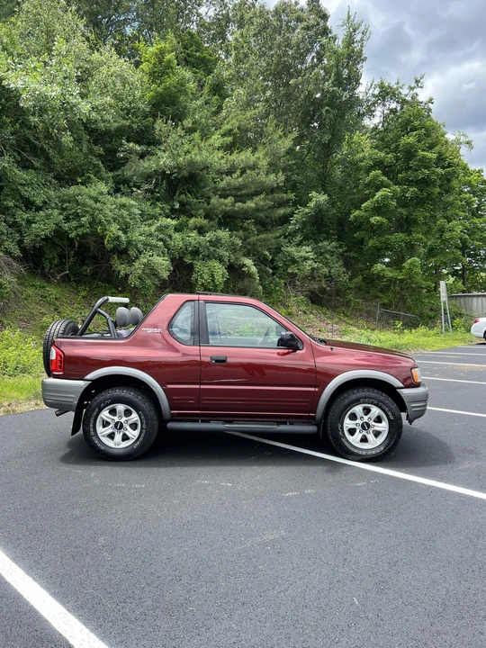 2002 Isuzu Rodeo - Image 5 of 31