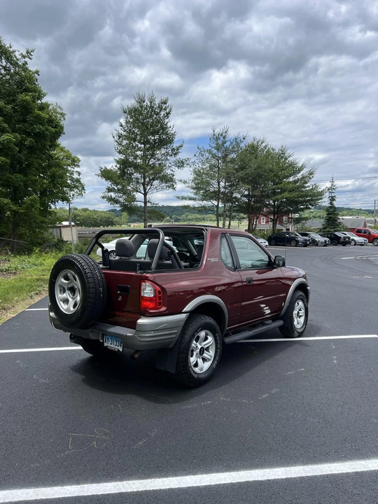 2002 Isuzu Rodeo - Image 7 of 31