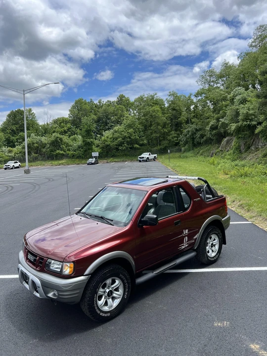 2002 Isuzu Rodeo - Image 2 of 31