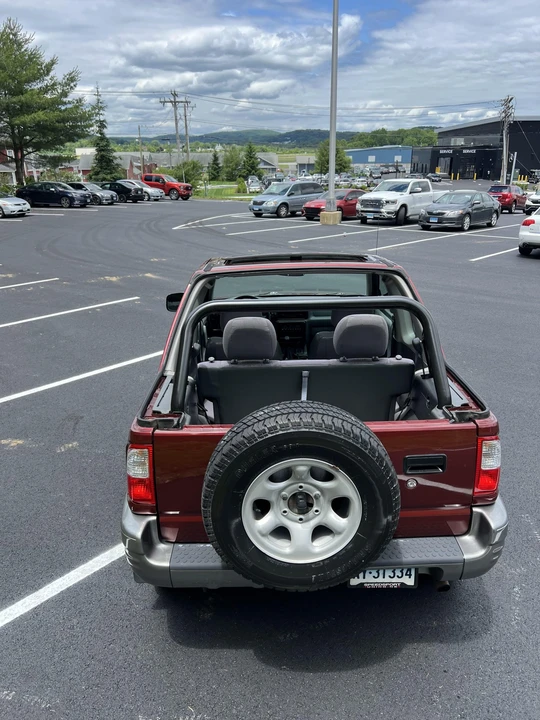 2002 Isuzu Rodeo - Image 9 of 31