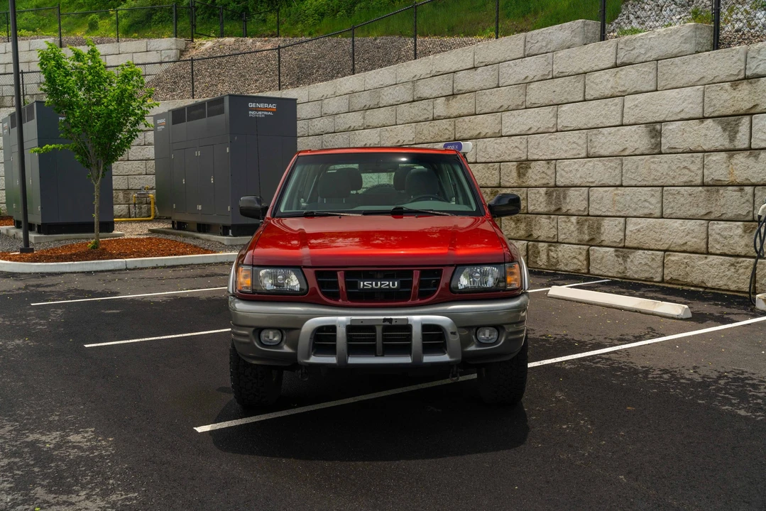 2002 Isuzu Rodeo - Image 16 of 31