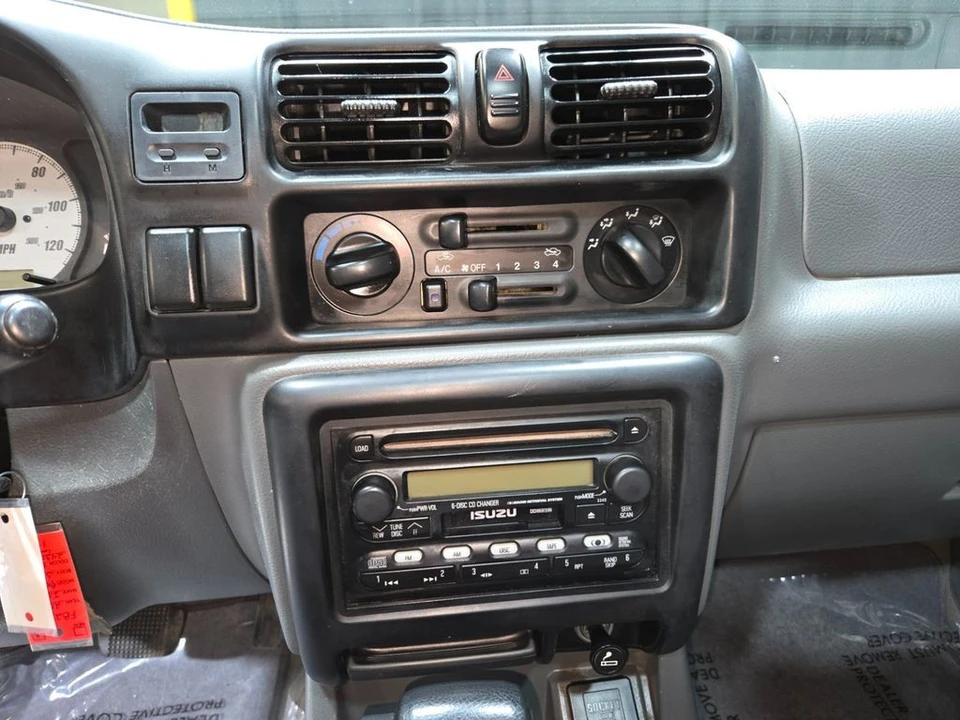 2002 Isuzu Rodeo - Image 12 of 12
