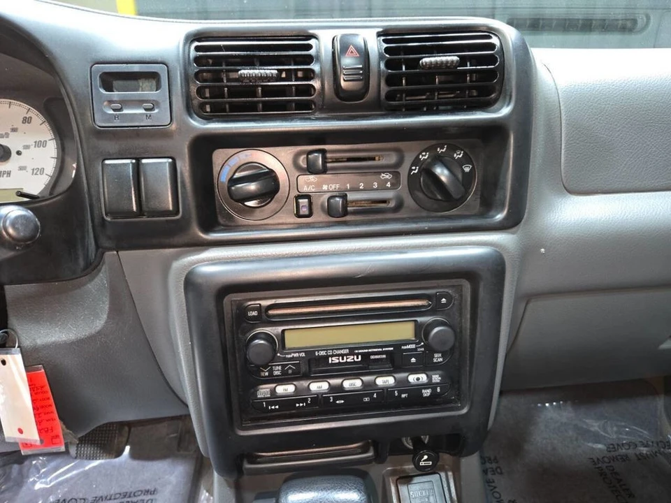 2002 Isuzu Rodeo - Image 12 of 12