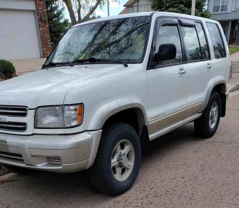 2002 Isuzu Trooper - Image 15 of 15