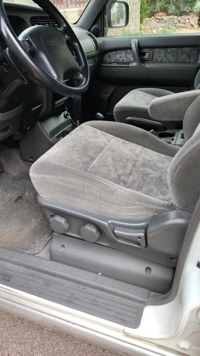 2002 Isuzu Trooper - Image 13 of 15