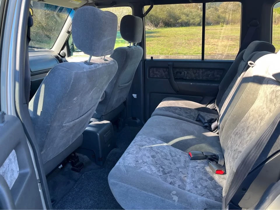 2002 Isuzu Trooper - Image 7 of 10
