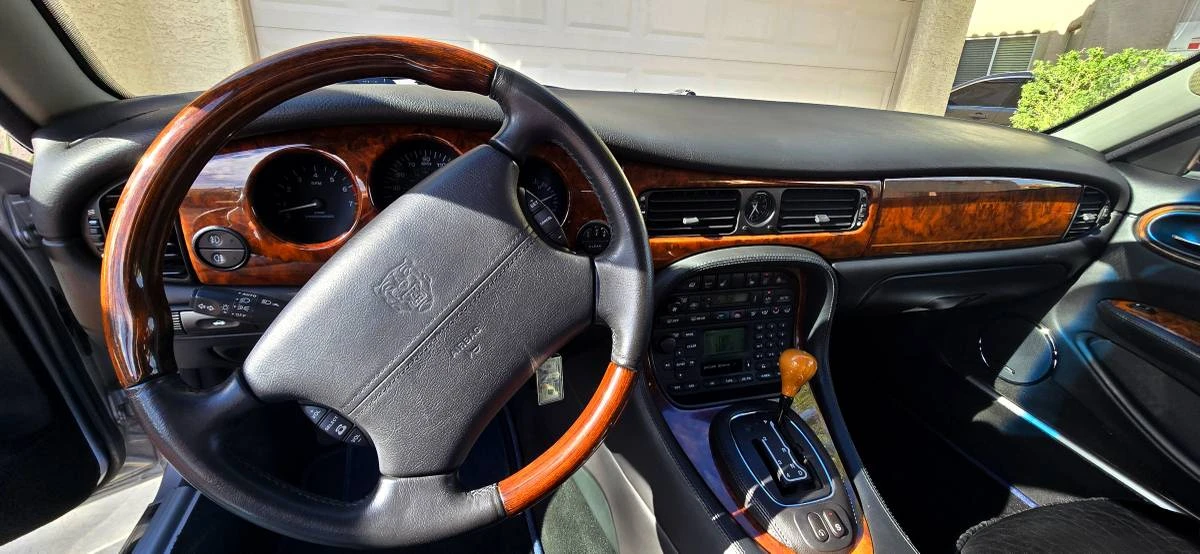 2002 Jaguar X308 XJ - Image 6 of 20
