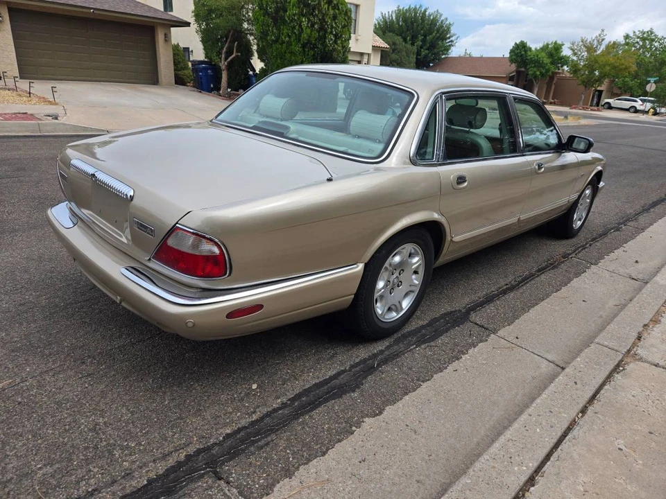 2002 Jaguar X308 XJ - Image 19 of 22