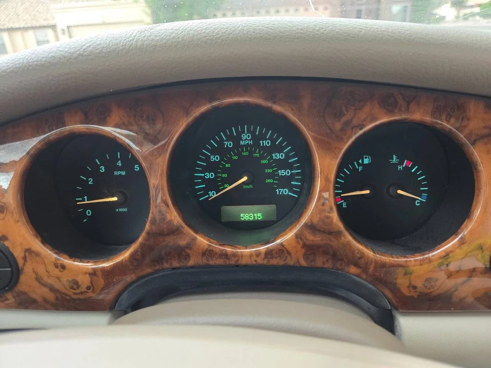 2002 Jaguar X308 XJ - Image 9 of 22