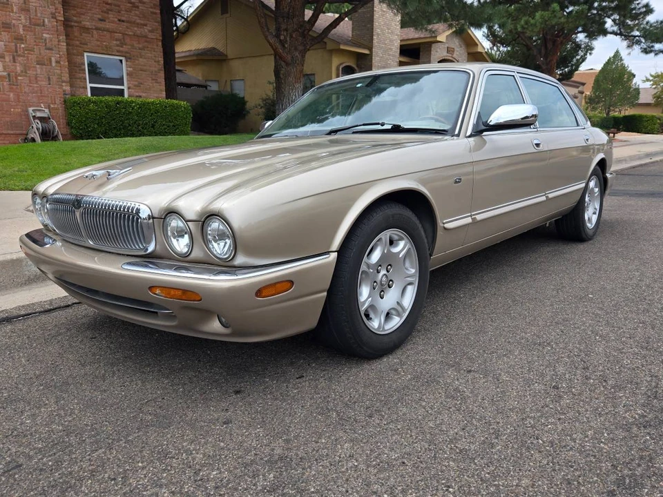 2002 Jaguar X308 XJ - Image 18 of 22