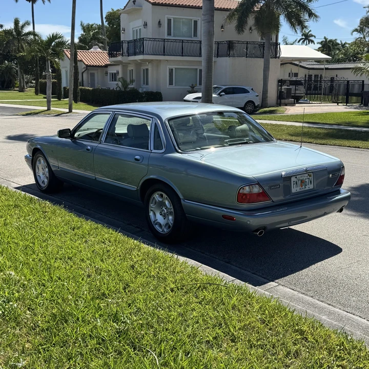 2002 Jaguar X308 XJ - Image 7 of 12