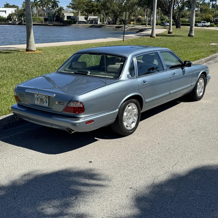 2002 Jaguar X308 XJ - Image 11 of 12