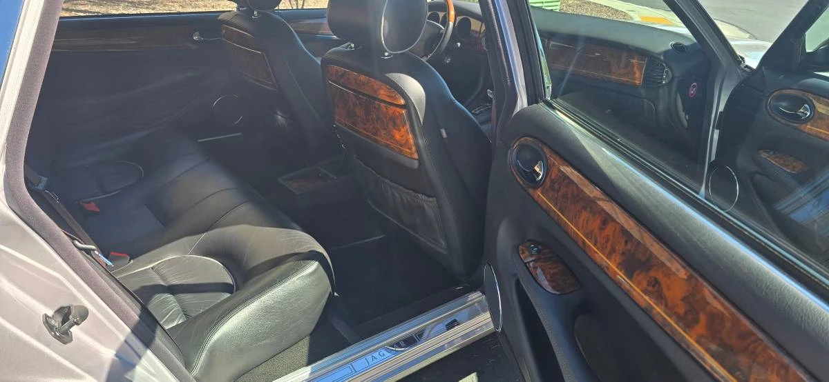 2002 Jaguar X308 XJ - Image 8 of 15