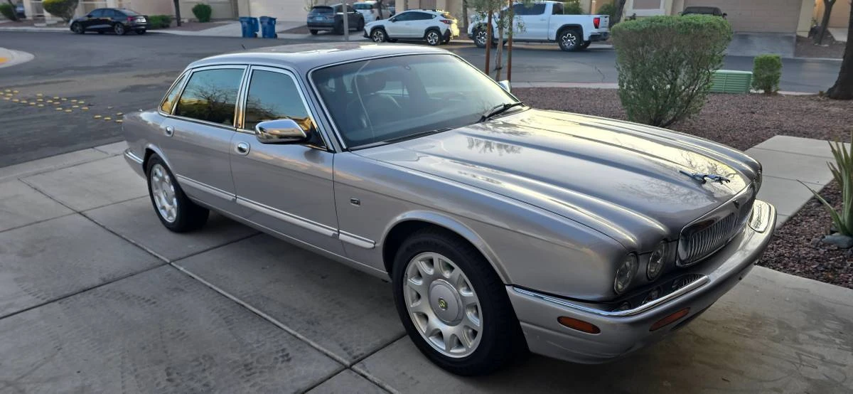 2002 Jaguar X308 XJ - Image 4 of 24