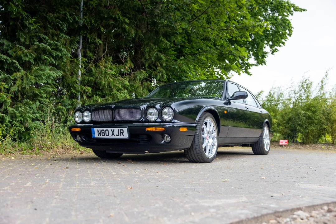 2002 Jaguar X308 XJR - Image 4 of 31