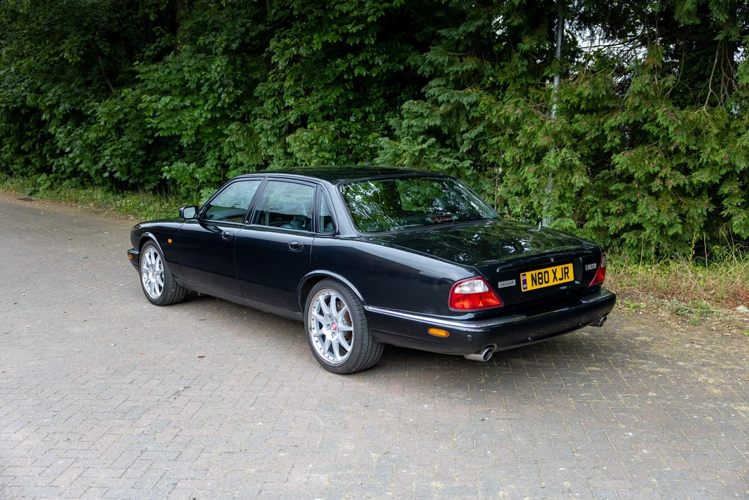 2002 Jaguar X308 XJR - Image 7 of 31