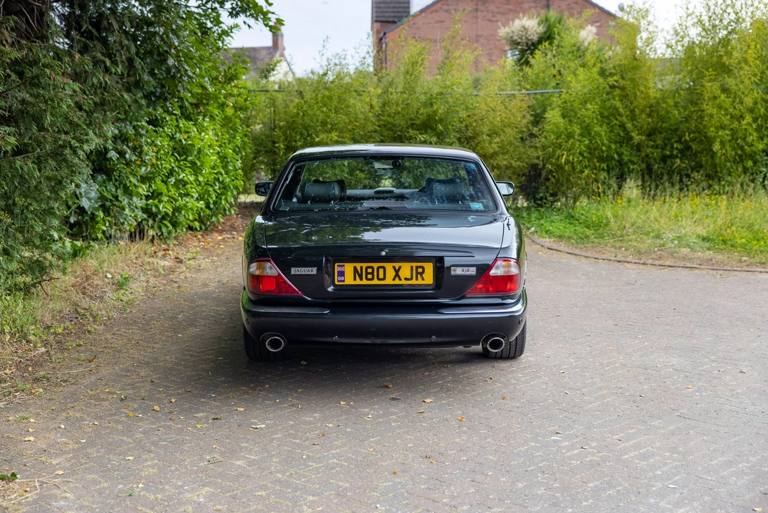 2002 Jaguar X308 XJR - Image 8 of 31