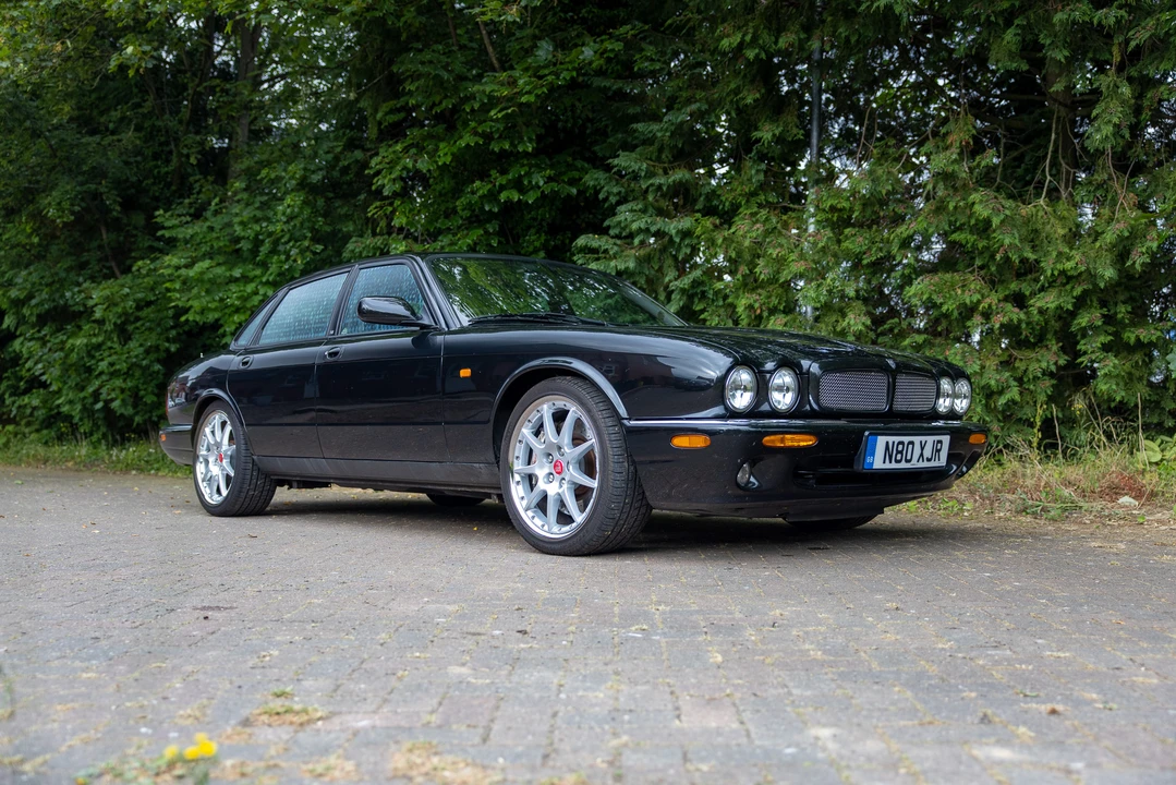 2002 Jaguar X308 XJR - Image 19 of 31