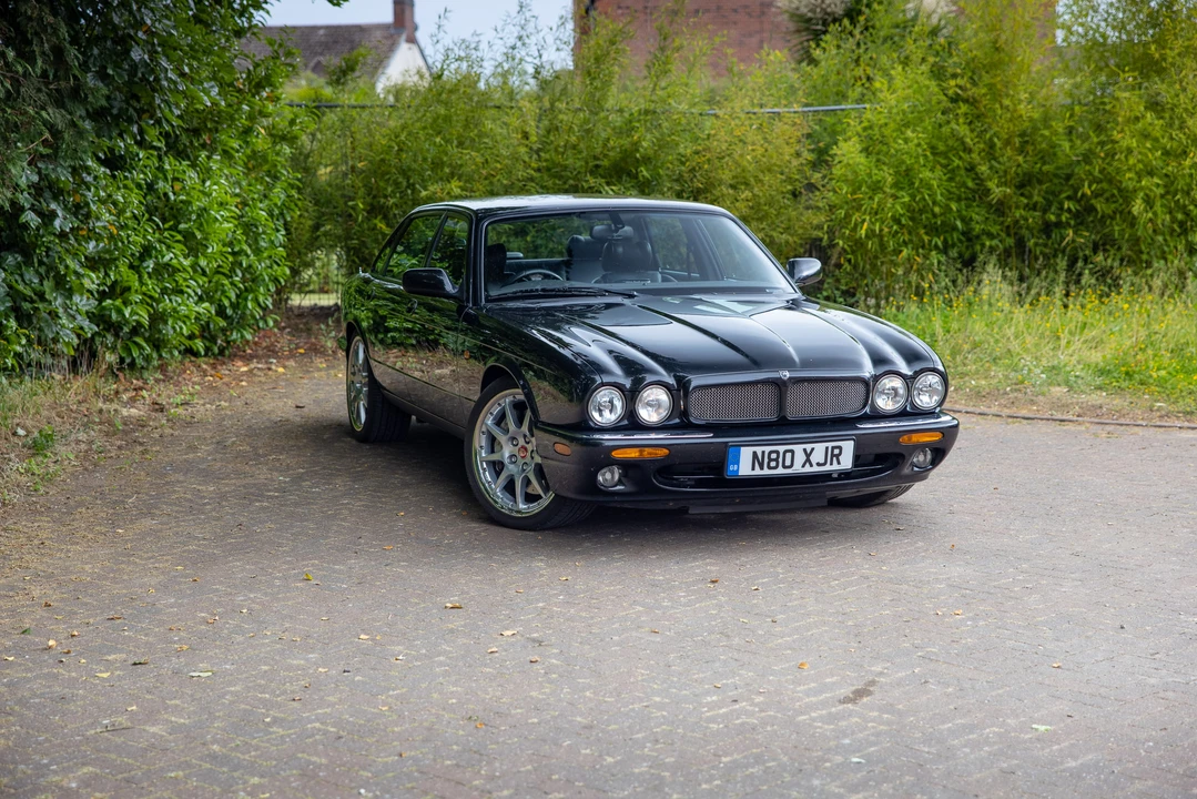 2002 Jaguar X308 XJR - Image 23 of 31
