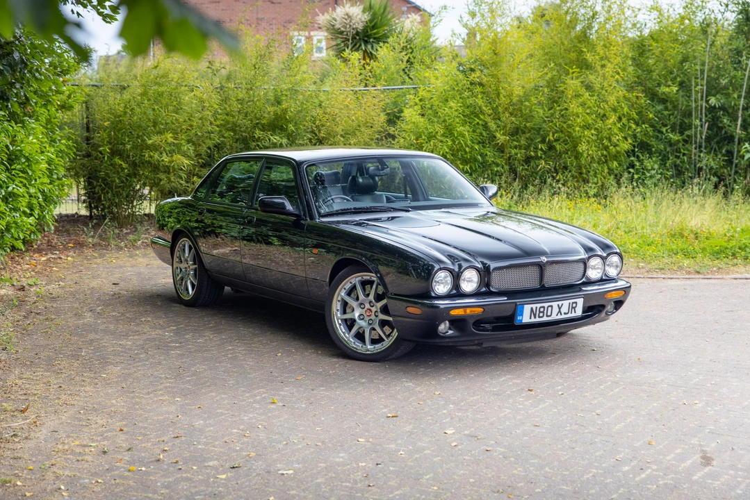 2002 Jaguar X308 XJR - Image 26 of 31