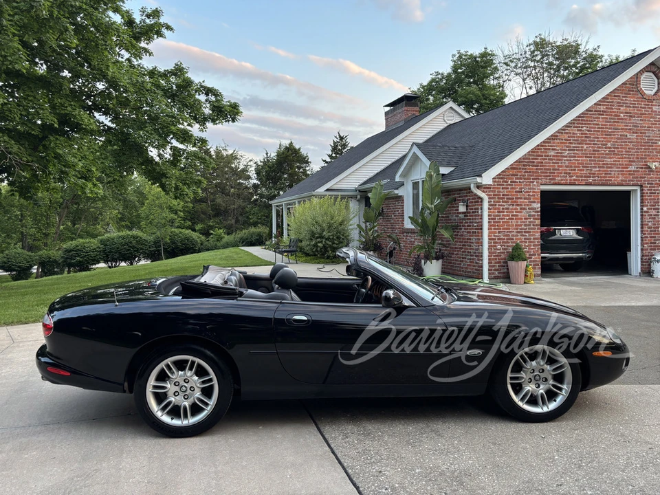 2002 Jaguar X100 XK8 - Image 13 of 14