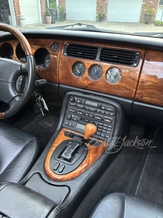 2002 Jaguar X100 XK8 - Image 7 of 14